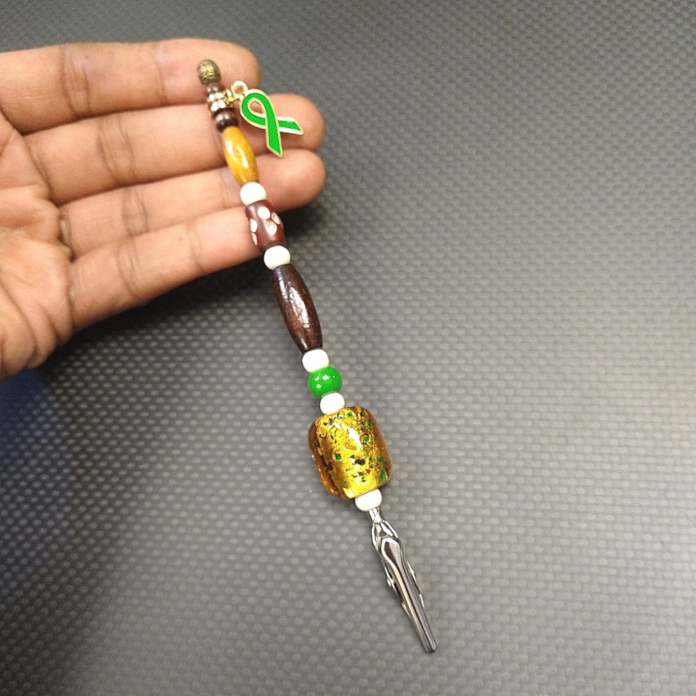 Green Awareness ribbon card/smoking Clip